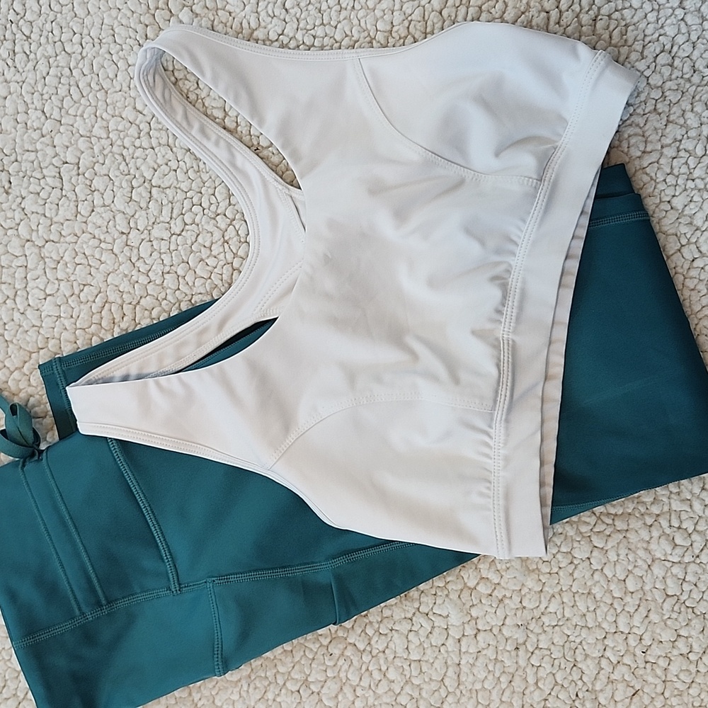 Fabletics Teal High-Waisted exercise Leggings and Tek Gear sports bra